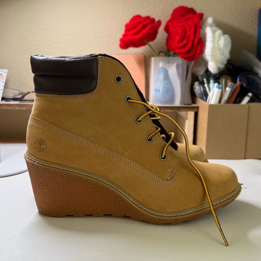 Timberland Amston 3” Women’s Boots Size 8, Wheat - Picture 4 of 8